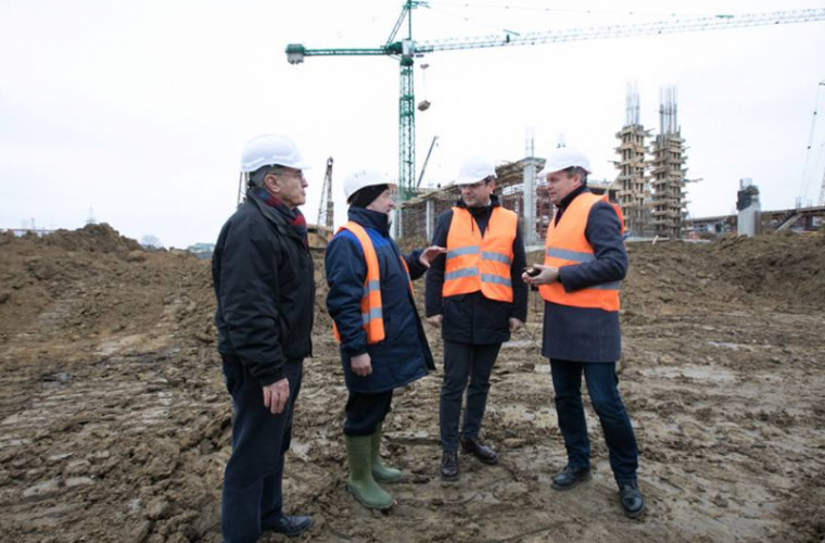 Candu a mers să inspecteze lucrările de construcție a Arenei Chișinău (FOTO)