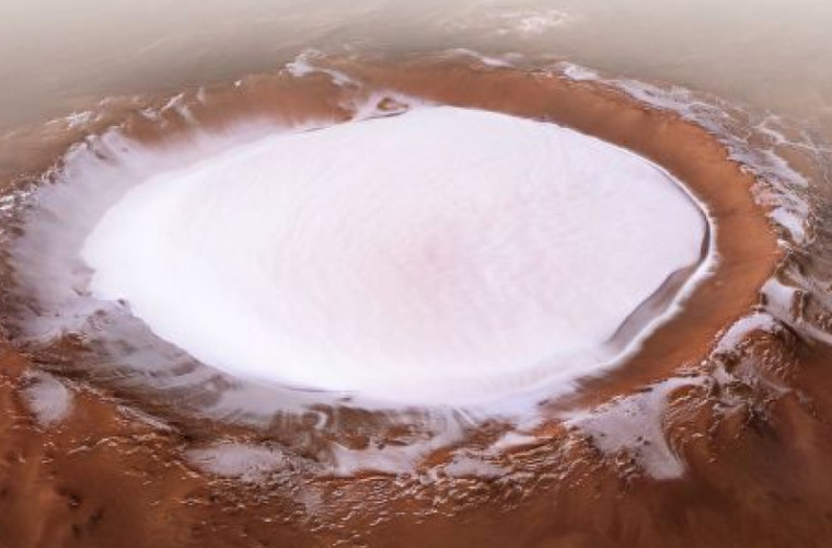 Pe Marte, au fost descoperite rezerve uriașe de apă înghețată
