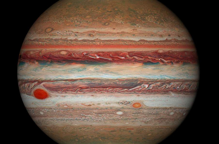 A fost publicată cea mai frumoasă fotografie cu Jupiter