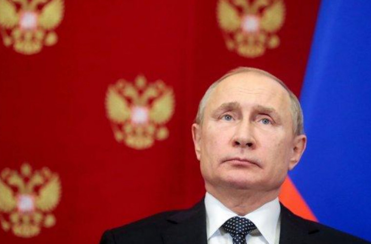 Putin către Guvern: un singur furnizor să asigure cu internet instituţiile de învăţămînt şi secţiile de votare