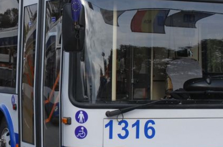 Mai multe rute de troleibuze și autobuze își schimbă traseele