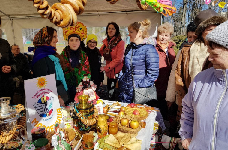 Masleniţa, sărbătorită cu mult fast în centrul capitalei (FOTO)