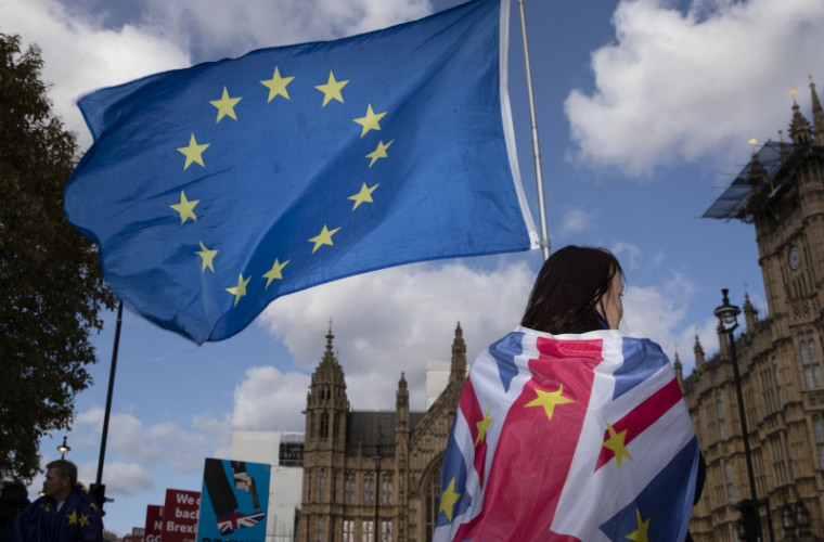 Britanicii au ieșit la protest pentru a cere un nou referendum