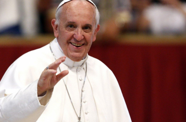 Papa Francisc va spăla picioarele deținuților