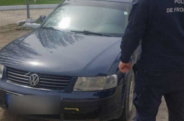 Motivul pentru care trei moldoveni au rămas fără maşini la vamă
