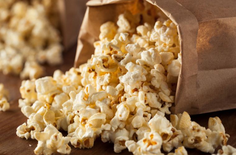 Produsele de patiserie, popcornul și mezelurile vor dispărea de pe piață
