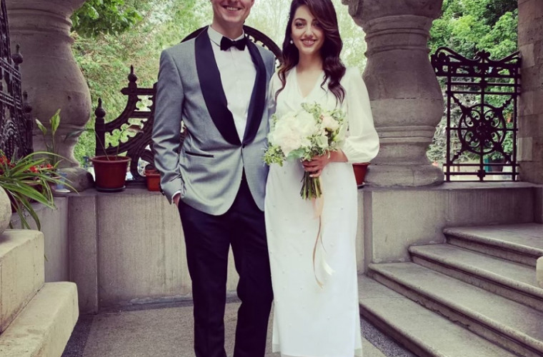 O artistă din Moldova s-a căsătorit. Ce rochie a ales pentru marele eveniment
