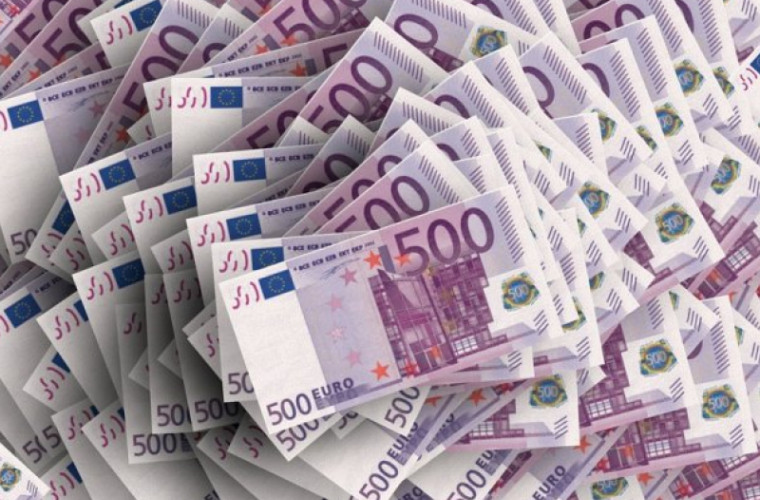 O femeie va primi daune morale de peste 21 de mii de euro 