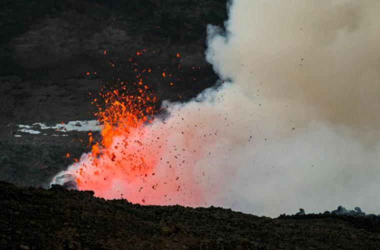 Imagini spectaculoase cu erupția vulcanului Etna (VIDEO)