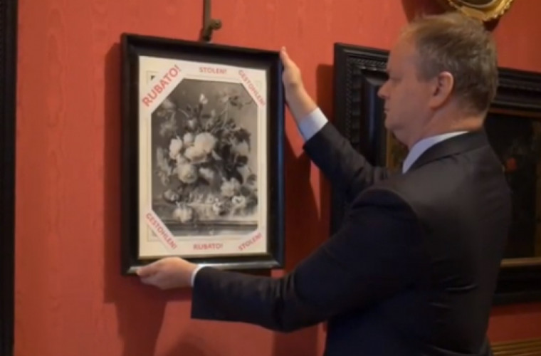 Germania va întoarce Galeriilor Uffizi un tablou de Jan van Huysum