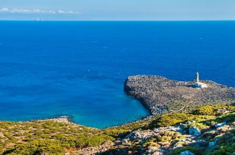 Grecia: Se caută oameni ca să trăiască pe insulă. Cît le plătește (VIDEO)