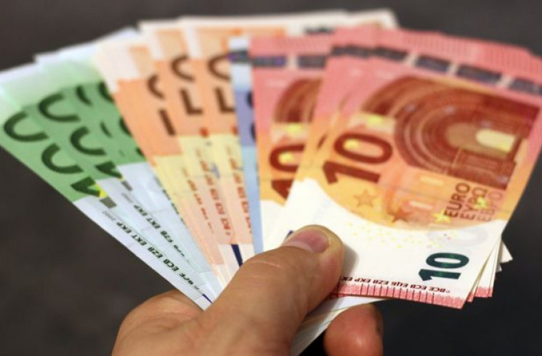 Un milionar oferă 16.000 de euro celui care îi va seduce soția