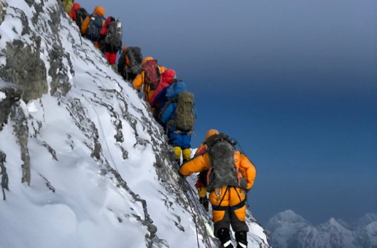 Noi reguli privind ascensiunile pe Everest