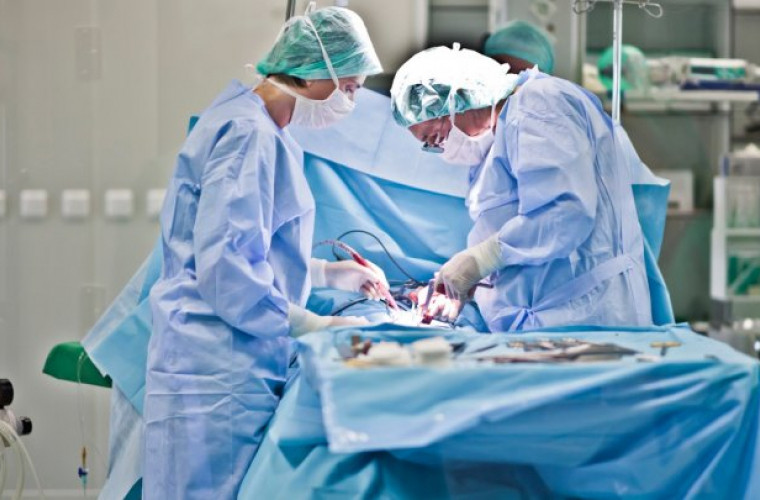 Peste 3.000 de intervenții chirurgicale au fost făcute gratis în Moldova