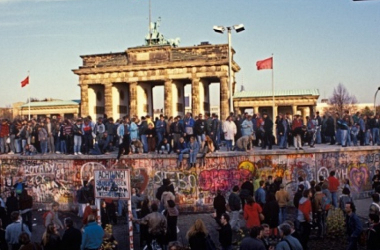 Berlinul înainte de căderea Zidului poate fi “vizitat” de către turiști
