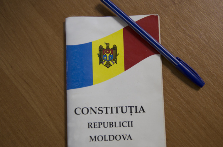 Un proiect de lege pentru modificarea Constituției, propus pentru consultări publice