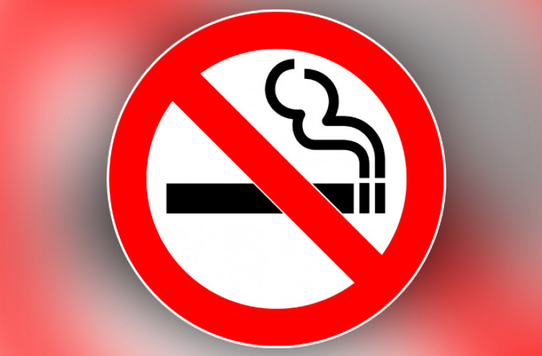 Încă o ţară interzice fumatul în cafenele şi restaurante