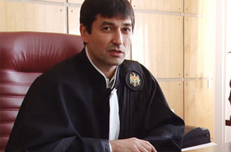 Judecătorul Oleg Sternioală a fost reținut de procurori