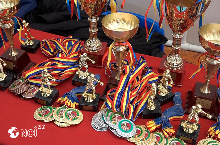 Astăzi se desfășoară Campionatul Moldovei la Lupta Națională "Voievod" (FOTO)