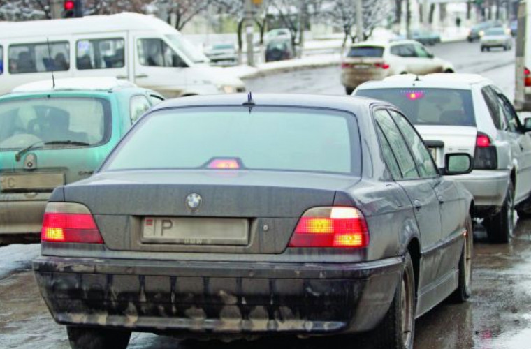 Chișinăul interzice ieșirea din RM a automobilelor cu numere transnistrene