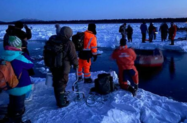 500 de pescari ruși, blocați pe o bucată de gheață desprinsă de insula Sahalin