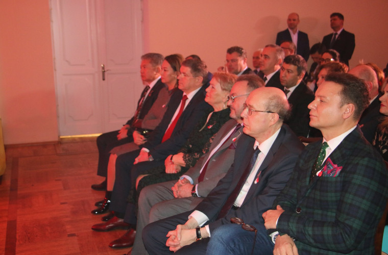 Alexandr Oleșco și mulți diplomați - la sărbătoarea "Mărțișor" de la Moscova (FOTO)