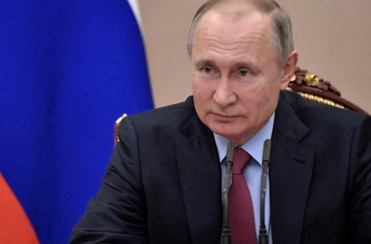 Jurnaliştii din preajma lui Putin sînt rugați să stea departe dacă nu se simt bine