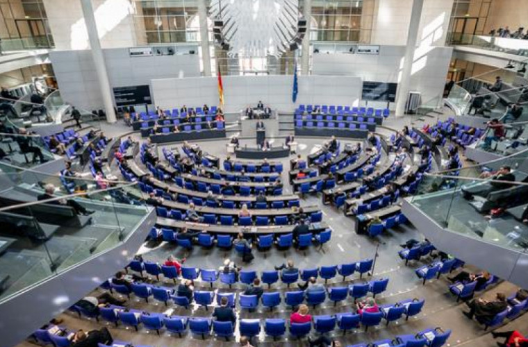 Parlamentul german aprobă un pachet de ajutor fără precedent pentru cetăţeni şi companii
