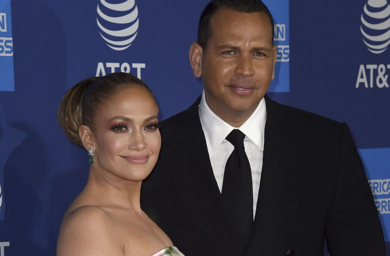Jennifer Lopez și-a amînat nunta din cauza pandemiei