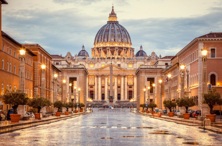 Vaticanul rămîne „închis” 