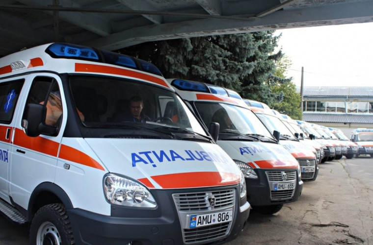 Peste 12 mii de moldoveni au chemat ambulanța săptămîna trecută