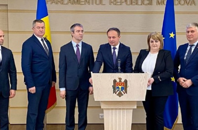 PRO Moldova s-a răzgîndit și cere Guvernului să reia negocierile pentru creditul rusesc