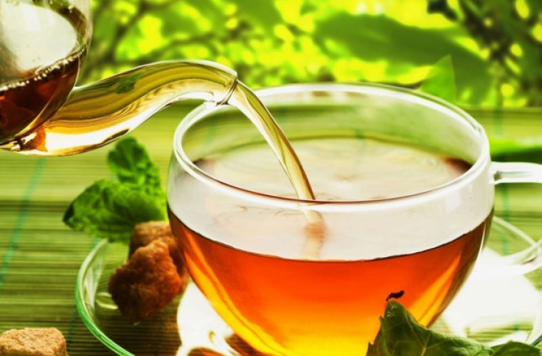 Cum se prepară corect ceaiul de tei ca să nu devenă toxic 