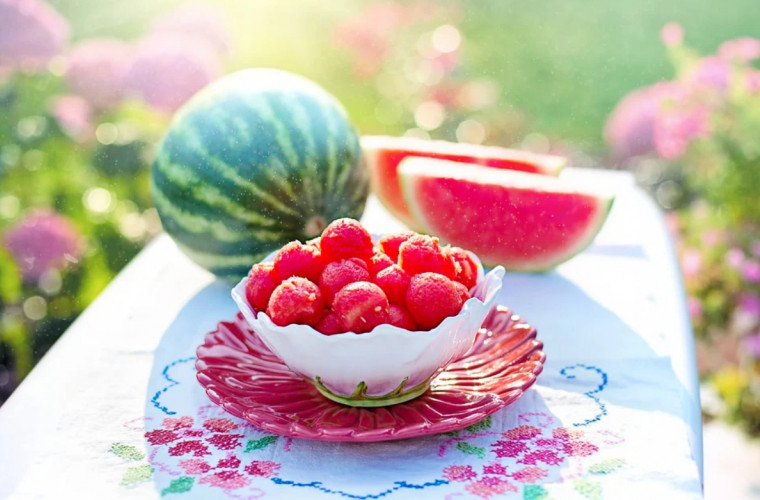 Cele mai bune fructe de consumat pe timpul verii