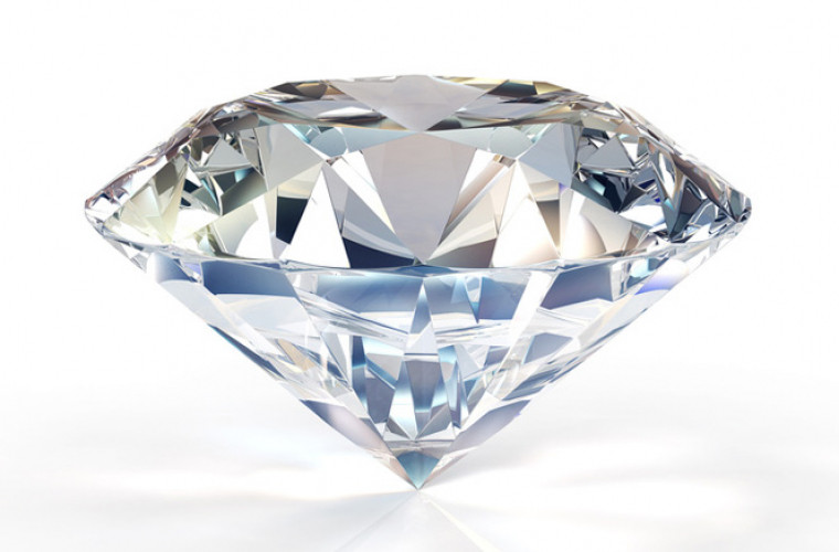 Un diamant extrem de rar s-a vîndut la licitaţie pentru o sumă incredibilă