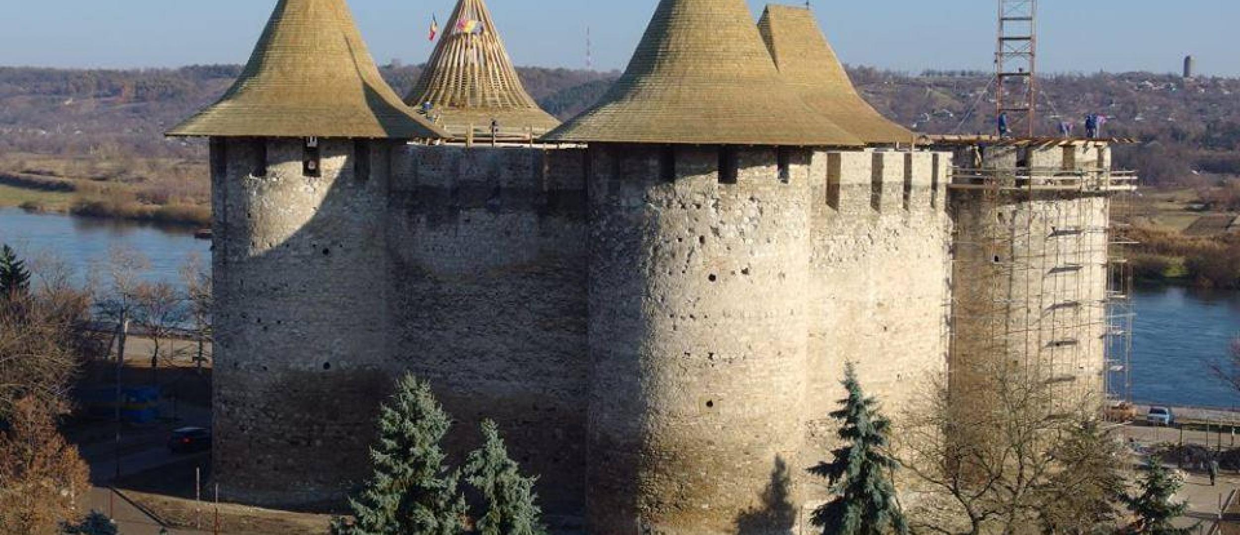 Где в кишиневе можно. Сорокская крепость Молдова. Крепость "Soroca". Крепость сорока в Молдавии. Крепость Cetatea Soroca.